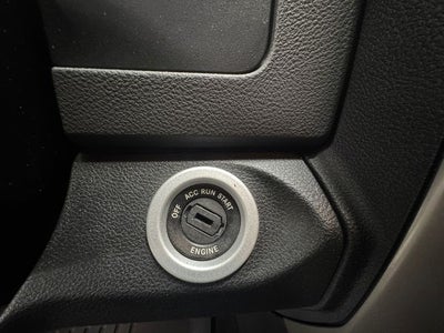 2016 RAM 1500 Big Horn 5.7 Liter V8 Hemi Crew Cab 4WD