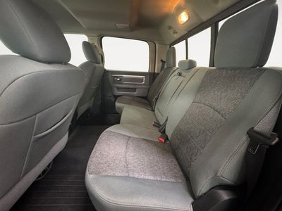 2016 RAM 1500 Big Horn 5.7 Liter V8 Hemi Crew Cab 4WD