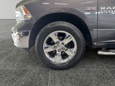 2016 RAM 1500 Big Horn 5.7 Liter V8 Hemi Crew Cab 4WD