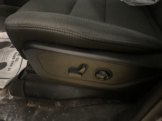 2020 RAM 1500 Big Horn/Lone Star 3.6 Liter V6 Crew Cab 4WD