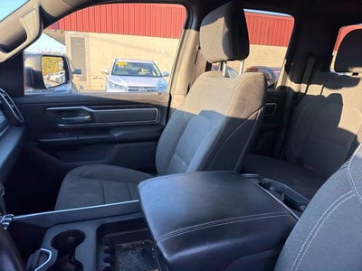 2021 RAM 1500 Big Horn/Lone Star 5.7 Liter V8 hemi Quad Cab 4WD