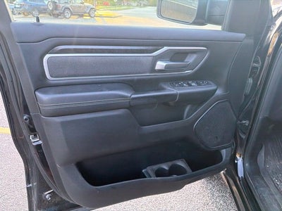 2021 RAM 1500 Big Horn/Lone Star 5.7 Liter V8 hemi Quad Cab 4WD