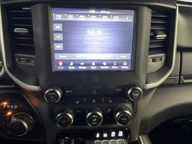 2020 RAM 1500 Big Horn/Lone Star 5.7 Liter V8 Hemi Crew Cab 4WD
