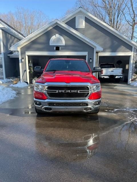 2019 RAM 1500 Big Horn/Lone Star 5.7 Liter V8 Hemi Cew Cab 4WD