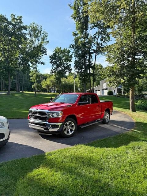2019 RAM 1500 Big Horn/Lone Star 5.7 Liter V8 Hemi Cew Cab 4WD