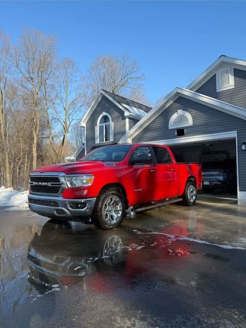 2019 RAM 1500 Big Horn/Lone Star 5.7 Liter V8 Hemi Cew Cab 4WD