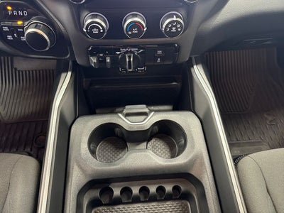 2022 RAM 1500 Big Horn/Lone Star 5.7 Liter V8 Hemi Crew Cab 4WD