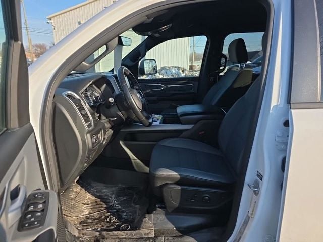 2022 RAM 1500 Big Horn/Lone Star 5.7 Liter V8 Hemi Crew Cab 4WD