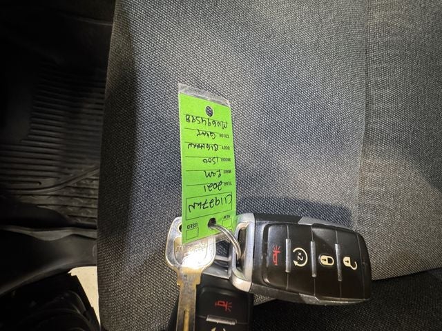 2021 RAM 1500 Big Horn/Lone Star 5.7 Liter V8 Hemi Crew Cab 4WD
