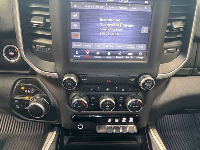 2021 RAM 1500 Big Horn/Lone Star 5.7 Liter V8 Hemi Crew Cab 4WD