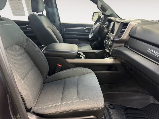 2021 RAM 1500 Big Horn/Lone Star 5.7 Liter V8 Hemi Crew Cab 4WD