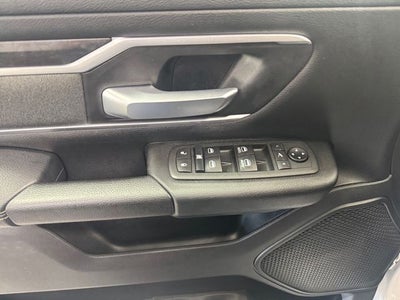 2021 RAM 1500 Big Horn/Lone Star 5.7 Liter V8 Hemi Crew Cab 4WD