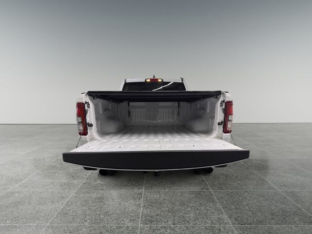 2022 RAM 1500 Big Horn/Lone Star 5.7 Liter V8 Hemi Crew Cab 4WD