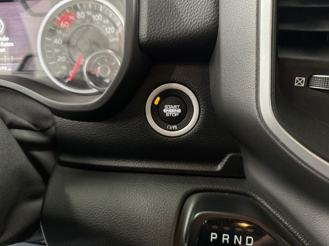2022 RAM 1500 Big Horn/Lone Star 5.7 Liter V8 Hemi Crew Cab 4WD