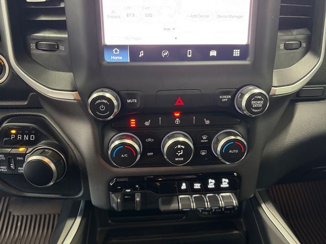 2022 RAM 1500 Big Horn/Lone Star 5.7 Liter V8 Hemi Crew Cab 4WD