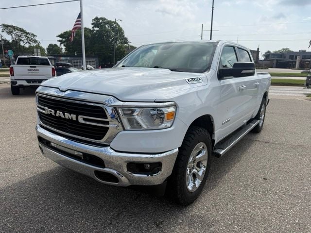 2021 RAM 1500 Big Horn/Lone Star 5.7 Liter V8 Hemi Crew Cab 4WD