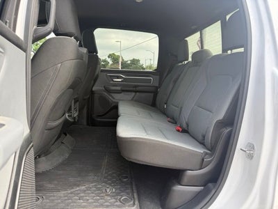 2021 RAM 1500 Big Horn/Lone Star 5.7 Liter V8 Hemi Crew Cab 4WD