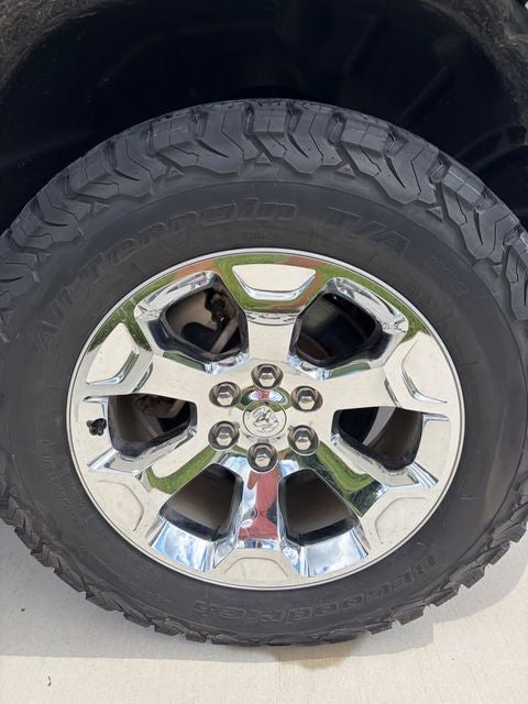 2021 RAM 1500 Big Horn/Lone Star 5.7 Liter V8 Hemi Crew Cab 4WD