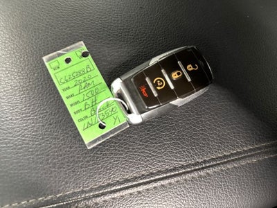 2020 RAM 1500 Big Horn/Lone Star 5.7 Liter V8 Hemi Crew Cab 4WD