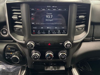 2020 RAM 1500 Big Horn/Lone Star 5.7 Liter V8 Hemi Crew Cab 4WD