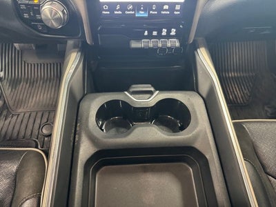 2022 RAM 1500 Laramie 5.7 Liter V8 Hemi Crew Cab 4WD