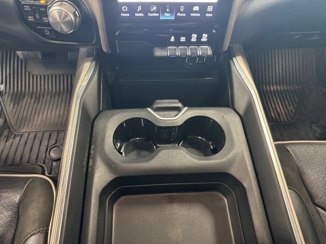 2022 RAM 1500 Laramie 5.7 Liter V8 Hemi Crew Cab 4WD