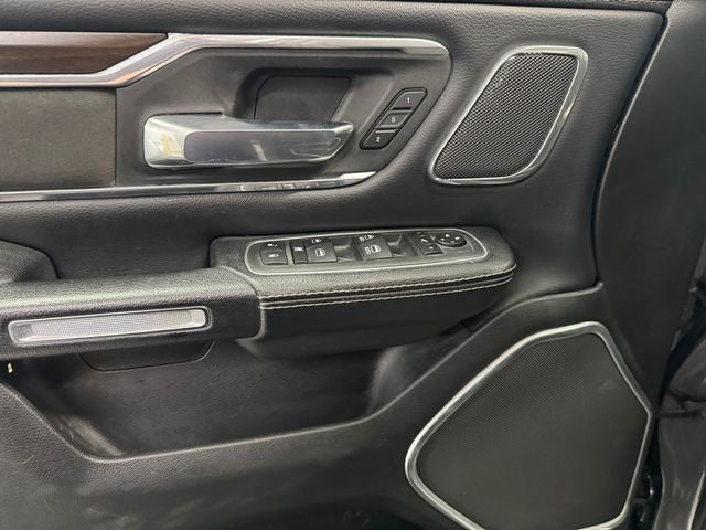 2022 RAM 1500 Laramie 5.7 Liter V8 Hemi Crew Cab 4WD