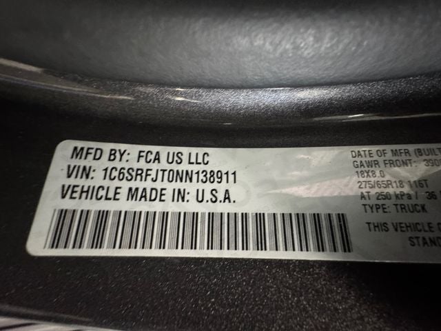 2022 RAM 1500 Laramie 5.7 Liter V8 Hemi Crew Cab 4WD