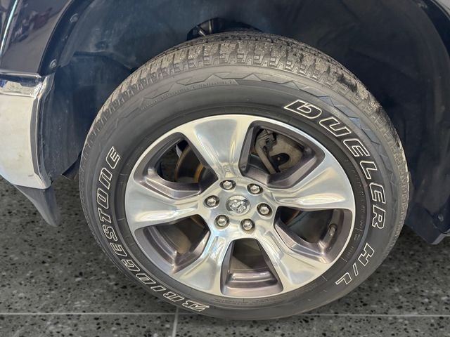 2019 RAM 1500 Laramie 5.7 Liter V8 Hemi Crew Cab 4WD