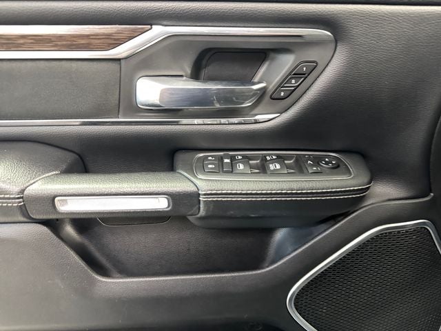 2019 RAM 1500 Laramie 5.7 Liter V8 Hemi Crew Cab 4WD