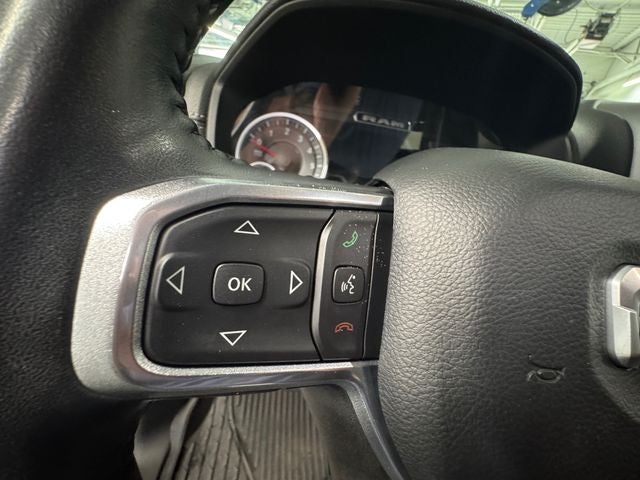 2022 RAM 1500 Laramie 5.7 Liter V8 Hemi Crew Cab 4WD