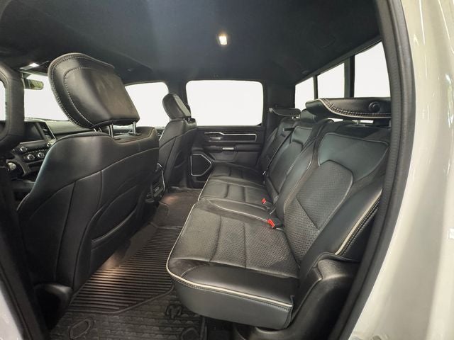 2022 RAM 1500 Laramie 5.7 Liter V8 Hemi Crew Cab 4WD