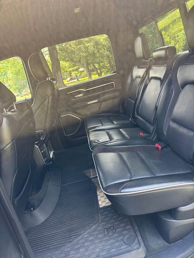 2020 RAM 1500 Laramie 5.7 Liter V8 Hemi Crew Cab 4WD