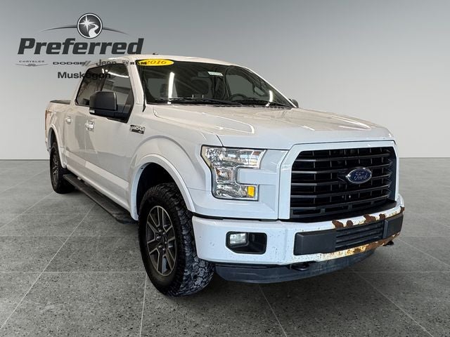 2016 Ford F-150 XLT 5.0 Liter V8 SuperCrew 4WD