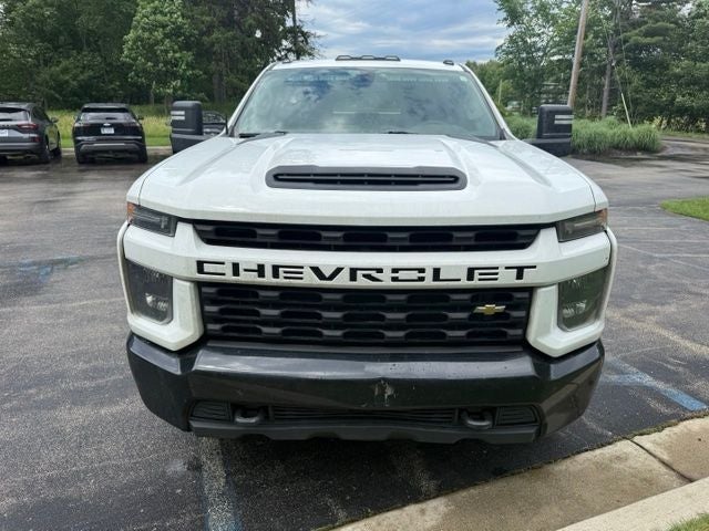 2023 Chevrolet Silverado 2500HD Custom 6.6 Liter V8 Crew Cab Crew Cab 4WD
