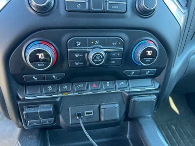 2019 Chevrolet Silverado 1500 RST 5.3 Liter V8 ecoTec3 Double Cab 4WD