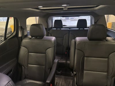 2022 GMC Acadia SLT 2.0 Liter Turbocharged AWD