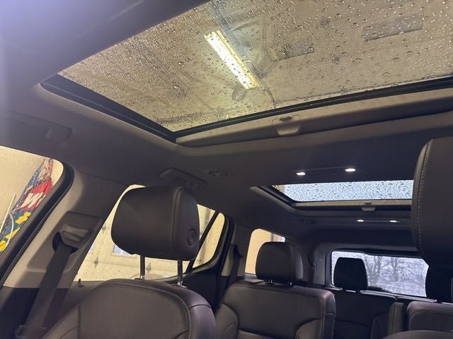 2022 GMC Acadia SLT 2.0 Liter Turbocharged AWD