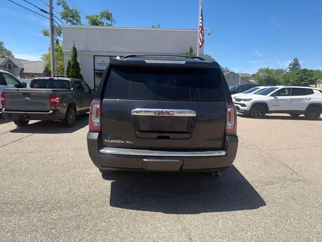 2017 GMC Yukon XL Denali 6.2 Liter V8 EcoTec3 4WD