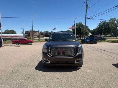 2017 GMC Yukon XL Denali 6.2 Liter V8 EcoTec3 4WD
