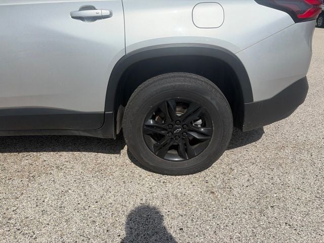 2022 Chevrolet Traverse LS 3.6 Liter V6 AWD 3rd Row Seating