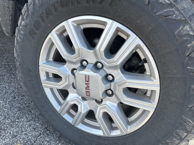 2024 GMC Sierra 2500HD SLE 6.6 Liter V8 Double Cab 4WD