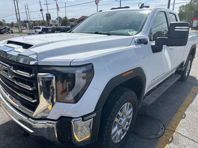 2024 GMC Sierra 2500HD SLE 6.6 Liter V8 Double Cab 4WD