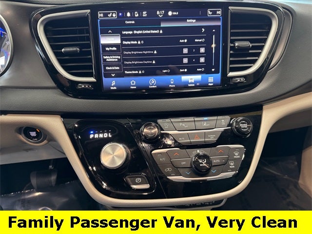 2024 Chrysler Pacifica Touring L 3.6 Liter V6 7 Passenger 3rd Row Seating