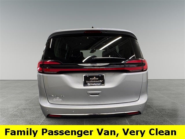 2024 Chrysler Pacifica Touring L 3.6 Liter V6 7 Passenger 3rd Row Seating
