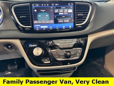 2024 Chrysler Pacifica Touring L 3.6 Liter V6 7 Passenger 3rd Row Seating