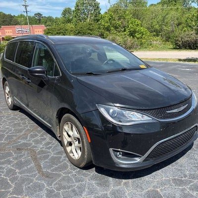 2020 Chrysler Pacifica Touring L 3.6 Liter V6 7 Passenger 3rd Row Seating