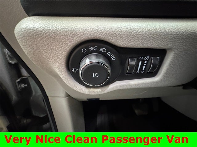 2024 Chrysler Pacifica Touring L 3.6 Liter V6 7 Passenger 3rd Row Seating