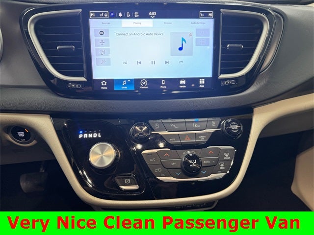 2024 Chrysler Pacifica Touring L 3.6 Liter V6 7 Passenger 3rd Row Seating