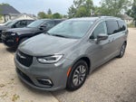 2021 Chrysler Pacifica Touring L 3.6 Liter V6 7 Passenger 3rd Row Seating